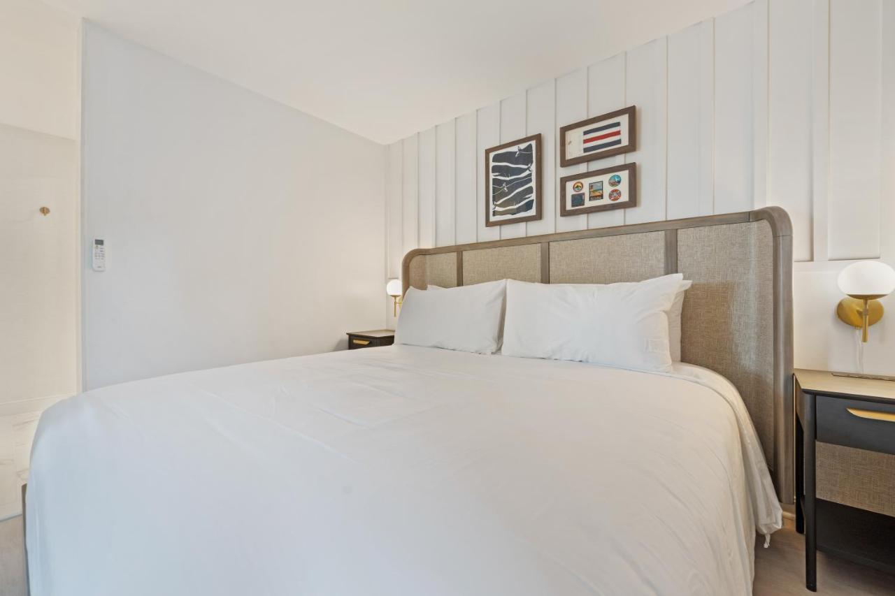 Greyfinch Chatham Inn Extérieur photo
